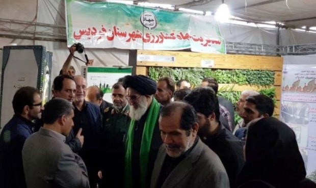 نمایشگاه دستاوردهای انقلاب اسلامی در البرز برپا شد