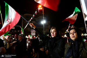 چهل و چهارمين شب اجتماع پرشور مردم در تهرانپارس