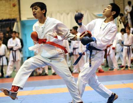 کاراته کاهای رفسنجان 24 مدال رنگارنگ مسابقات استانی را از آن خود کردند