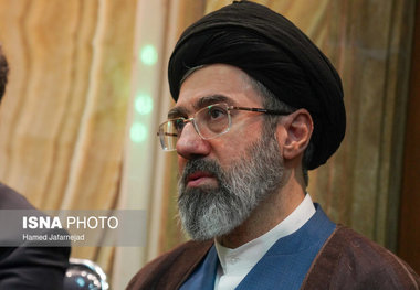 آیت الله سیدمجتبی خامنه‌ای رهبر انقلاب اسلامی به روایت تصویر