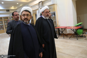 بازدید رئیس موسسه تنظیم و نشر آثار امام خمینی (س) از مراحل آماده‌سازی هفته فرهنگی بر آستان آفتاب