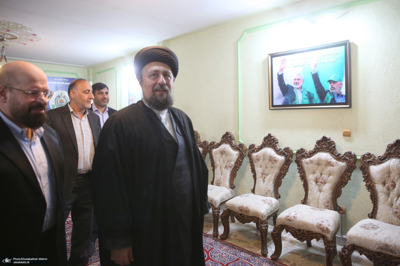حضور سید حسن خمینی در دفتر نمایندگی جنبش مقاومت اسلامی فلسطین (حماس)