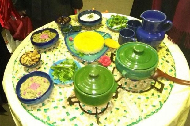 جشنواره غذای زنجان با حضور 52 شرکت کننده آغاز به کار کرد