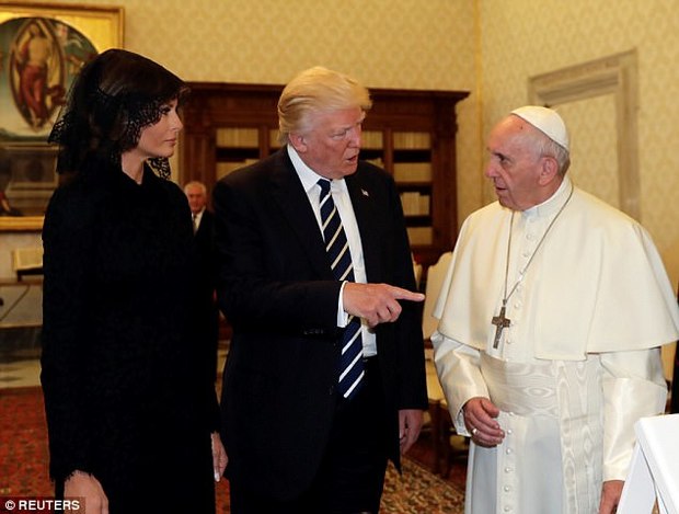 تمجید ترامپ از رهبر کاتولیک های جهان
