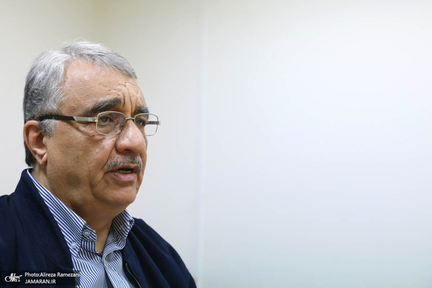 فرجی راد: اسرائیل نسبت به حملات موشکی ایران بسیار حساس شده است/ ارتباط بین عراقچی و ویتکاف برقرار شده و دو طرف یک مقداری کوتاه آمده‌اند/ آمریکا در هر جا دچار تنش می‌شود، ناو خودش را حرکت می‌دهد؛ نباید احساس کنیم حتما حمله ای صورت می گیرد