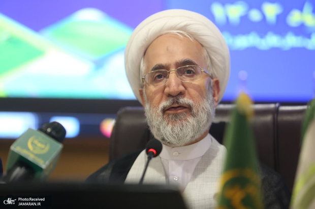 دادستان کل کشور: مردم و صاحبان رستوران‌ها و اماکن عرضه خوراکی، حرمت ماه مبارک رمضان را حفظ کردند/ در مسیر سرمایه‌گذاری بخش خصوصی نباید کارشکنی و تعلل صورت گیرد