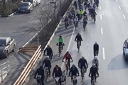 دوچرخه‌سواران مشهدی به یاد شهید سلیمانی رکاب زدند