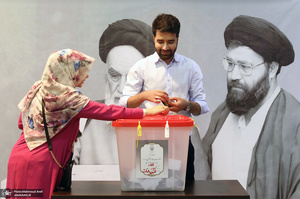 مرحله دوم انتخابات ریاست جمهوری چهاردهم در حسینیه جماران - 7