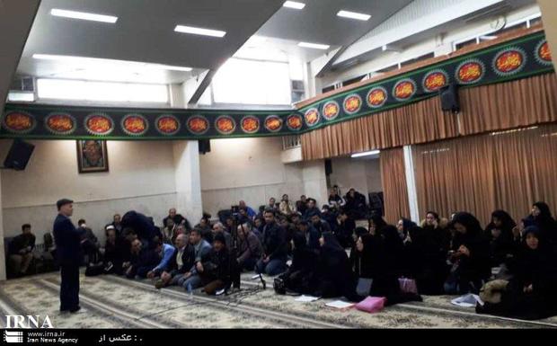 جمعی از سهامداران شرکت پدیده به دفتر امام جمعه مشهد مراجعه کردند