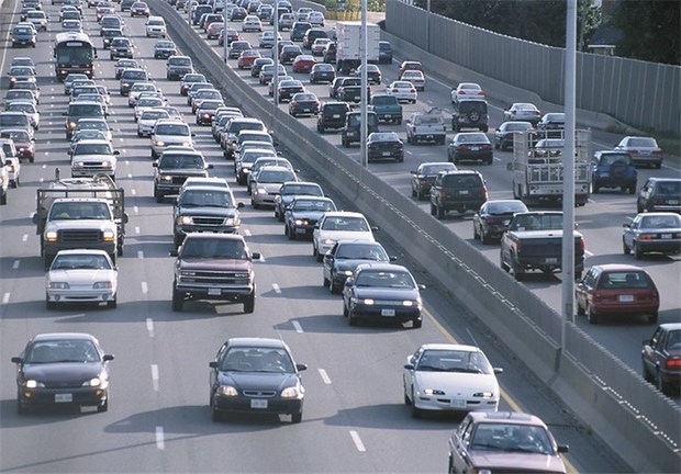 تردد ۶ میلیون و ۴۳۸ هزار وسیله نقلیه در محورهای مواصلاتی استان کرمانشاه ثبت شد