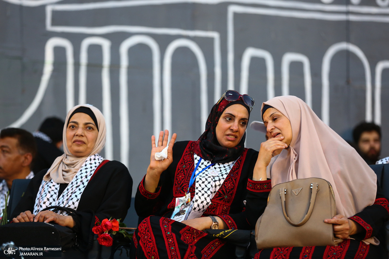 مراسم استقبال و تکریم خانواده های شهیدان غزه