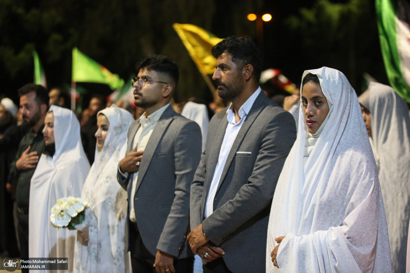 مراسم عقد زوج های جوان فسایی با حضور خادمین امام رضا (ع)
