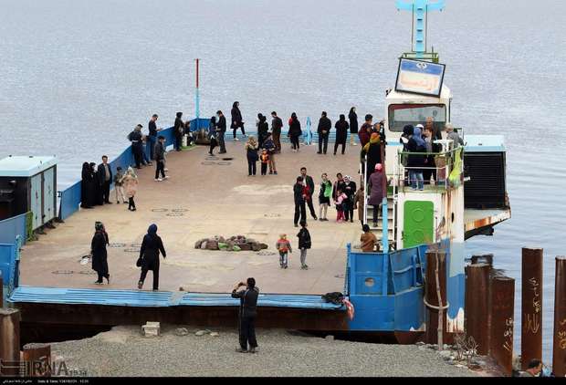 دریاچه ارومیه میزبان مسافران و گردشگران بهاری
