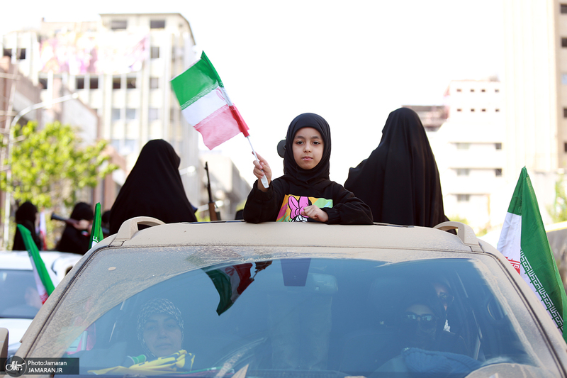 راهپیمایی دختران «جان‌فدای ایران»- ۲