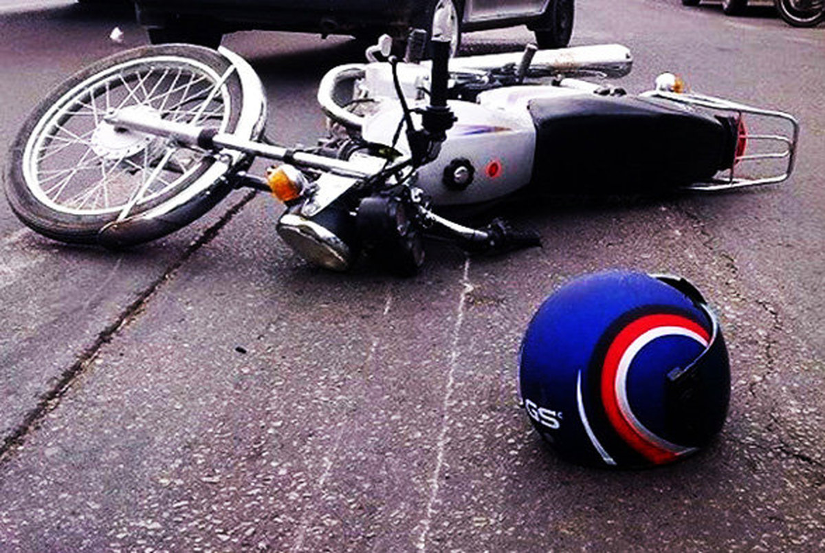 تصادف دلخراش دو موتورسیکلت در میدان ونک با 5 کشته و مجروح
