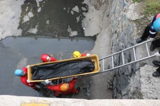 جسد مردی در کانال آب شهرک شیرین مشهد کشف شد