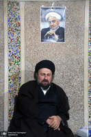حضور سید حسن خمینی در بیت آیت الله العظمی صانعی(ره)