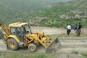۲ دستگاه بیل مکانیکی و تراکتور در سروآباد توقیف شد