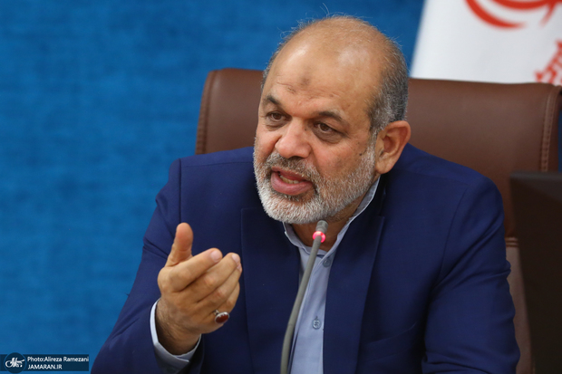 وحیدی، وزیر کشور دولت سیزدهم: شهید رئیسی در اغتشاشات ۱۴۰۱ می‌گفت باید برخوردها بسیار نرم باشد؛ شخص آیت‌الله رئیسی، ما در وزارت کشور و فرماندهان فراجا به افراد در میدان تذکر می‌دادند که از سلاح استفاده نشود؛ ولو اینکه علیه‌شان نیز از سلاح استفاده شود