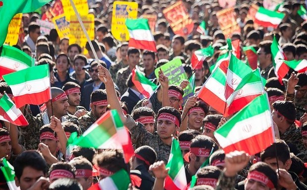 اهداف انقلاب اسلامی در دهه فجر برای جوانان تبیین شود