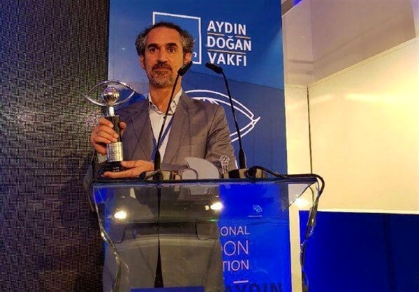 کسب مقام دوم مسابقه بین‌المللی کارتون &quot;آیدین دوگان&quot; ترکیه توسط هنرمند اردبیلی