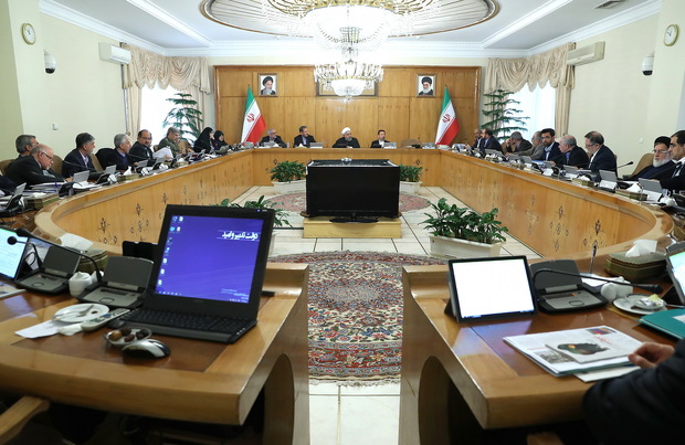 ارائه گزارش وزیر راه از سقوط هواپیمای تهران-یاسوج در جلسه هیات دولت
