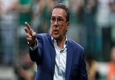 سرمربی اسبق رئال مادرید سرطان گرفت
