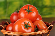 «گوجه فرنگی» حاوی چه نوع ماده سمی است؟