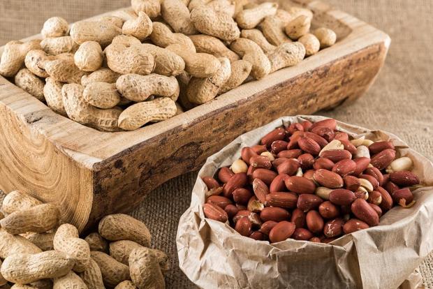 مضرات بادام زمینی را بشناسید
