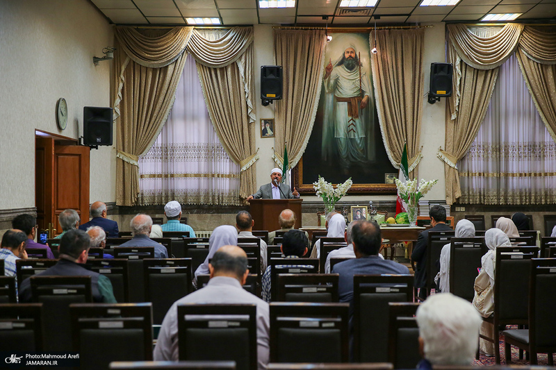 مراسم بزرگداشت امام خمینی (س) در آدریان زرتشتیان