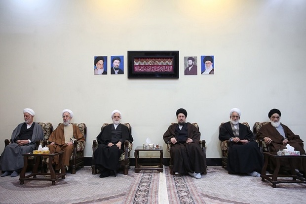Policy council of culture ministry approves Imam Khomeini world award
