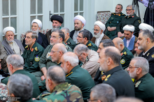 دیدار جمعی از فرماندهان نیروهای مسلح با فرمانده معظم کل قوا