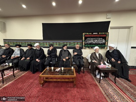 مراسم عزاداری روز تاسوعای حسینی در بیوت مراجع و علماء‎