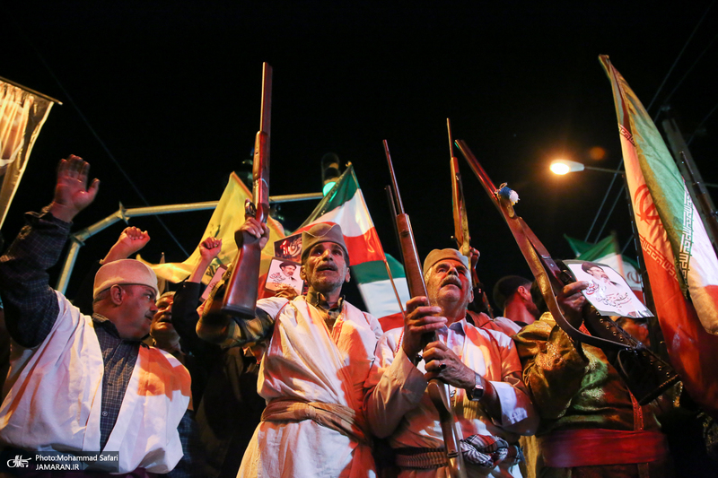 اجتماع عشایر فسا در حمایت از رزمندگان جبهه ی مقابله با دشمن آمریکایی - صهیونی