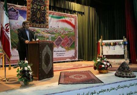رئیس فراکسیون فرش مجلس: فرش دستباف بخشی از شناسنامه ایران زمین است