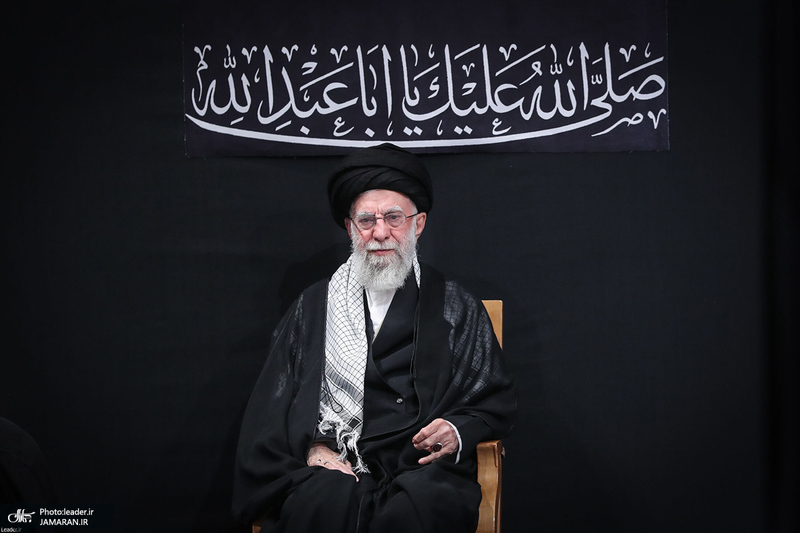 مراسم عزادارای شب عاشورا با حضور رهبر انقلاب اسلامی