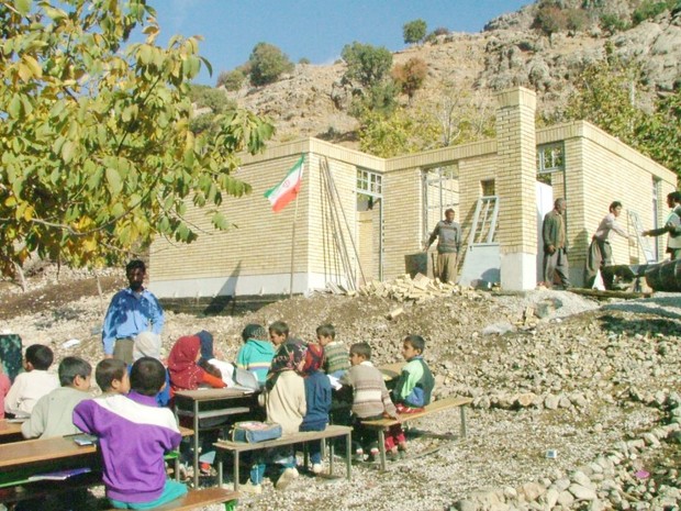 15 مدرسه در نقاط محروم دلفان احداث می شود