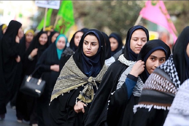 300 دانش آموز دختر از قزوین به اردوی راهیان نور اعزام شدند