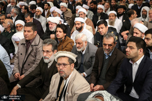 دیدار مسئولان نظام و میهمانان کنفرانس وحدت اسلامى‌ با رهبر معظم انقلاب