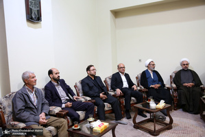 دیدار جمعی از اعضای حزب وحدت و همکاری ملی با سید حسن خمینی
