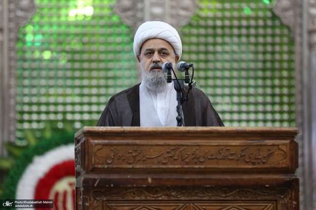 شهریاری: امام خمینی(س) معتقد بودند که هدف اصلی حکومت اسلامی باید خدمتگزاری به مستضعفان باشد