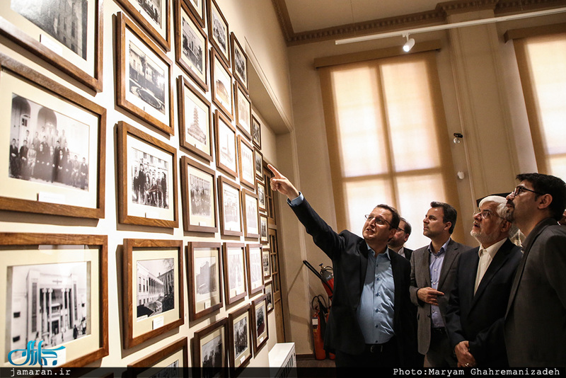 بازدید محمدرضا عارف از موزه بانک ملی ایران