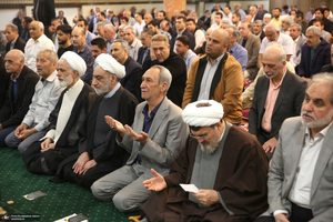 اقامه نماز عید سعید فطر در حسینیه شماره 2 جماران