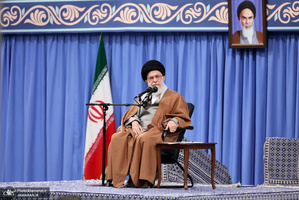 دیدار جمعی از تولیدکنندگان، کارآفرینان و فعالان اقتصادی با رهبر معظم انقلاب