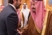سعد حریری در جمع استقبال‌کنندگان از پادشاه عربستان در ریاض