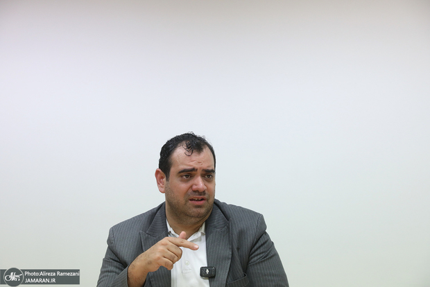 غفاری، معاون سیاسی حزب مؤتلفه اسلامی: جامعه ایران محاسبات و برنامه مبنایی دشمن را بر هم زد/ تأکید مکرر مقام معظم رهبری بر روی مسأله «اتحاد» و «انسجام ملی» یک تعارف نیست؛ یک بستر و استراتژی است/ «روحیه رئیس جمهور» یکی از اجزاء وحدت و انسجام است