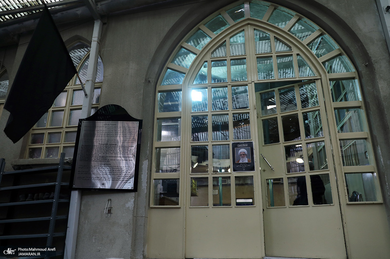 مراسم تشییع آیت الله رحمت (ره) از حسینیه جماران -1