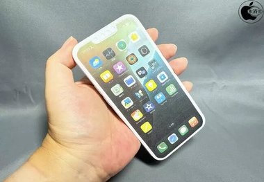  تصاویر تازه از ارزان‌ترین آیفون ۲۰۲۵ + تصاویر
