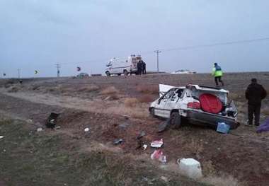 واژگونی خودرو پراید چهار مجروح بر جای گذاشت