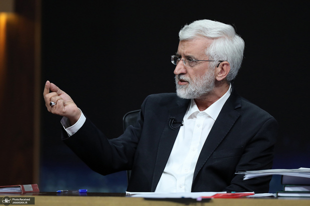 ببینید/ سعید جلیلی از روحانی گلابی های برجام را طلب کرد!